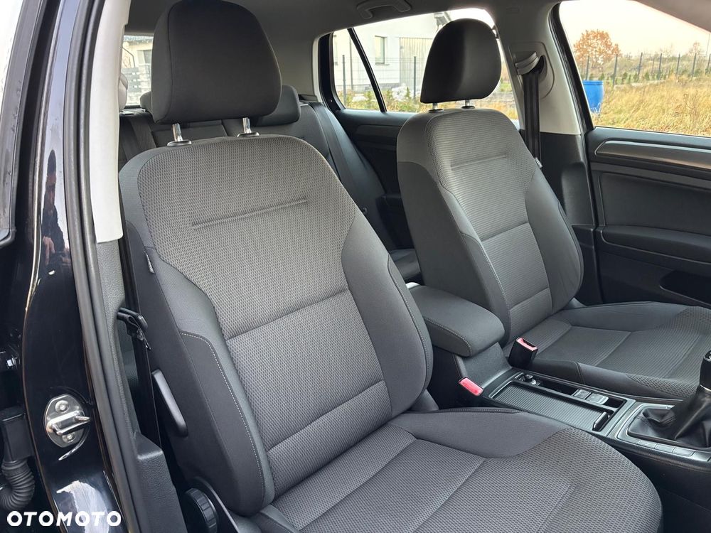 Volkswagen Golf - 15