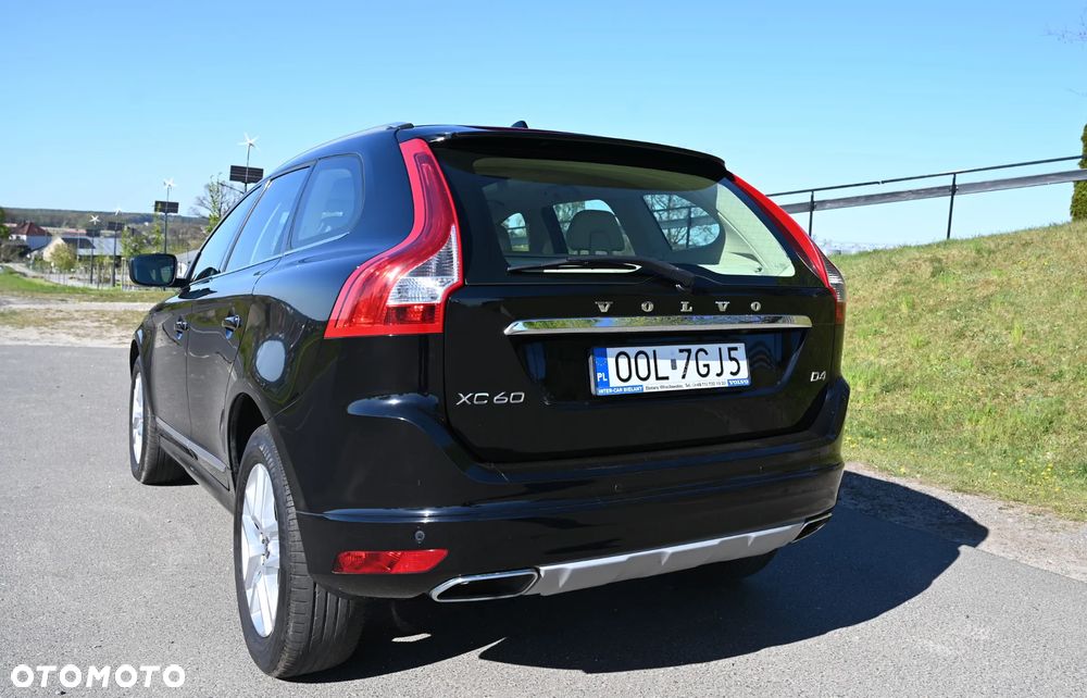 Volvo XC 60 D4 Momentum - 4