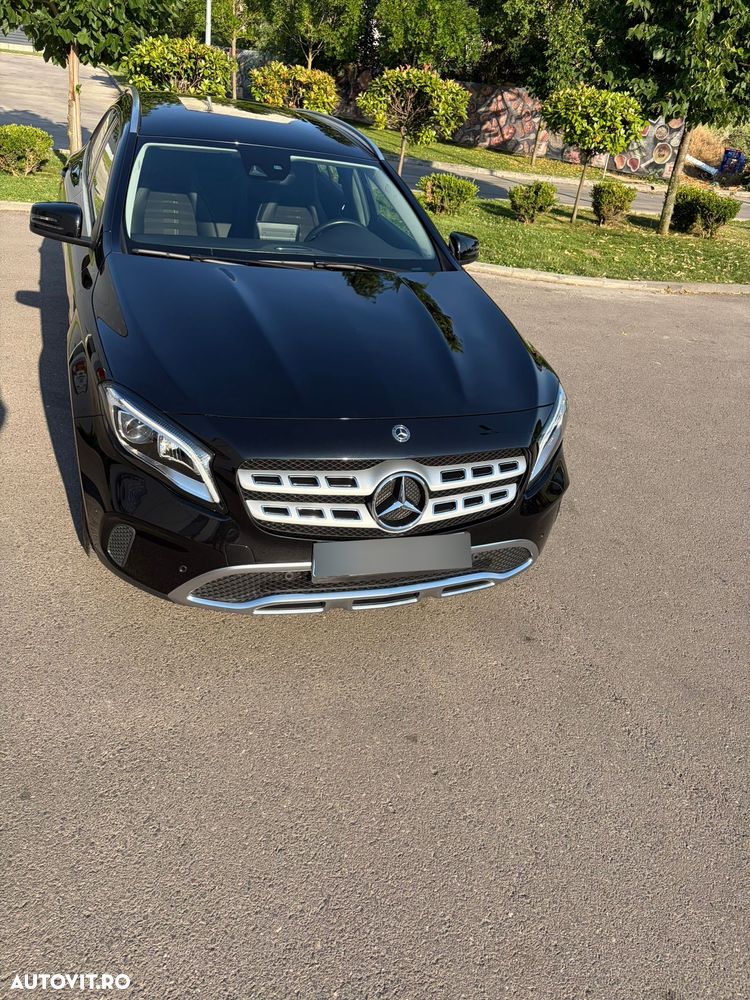 Mercedes-Benz GLA - 2