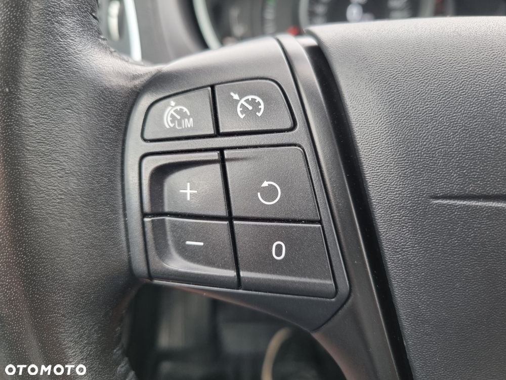 Volvo V40 D2 Geartronic Kinetic - 23