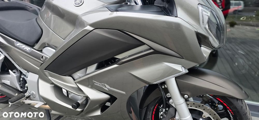 Yamaha FJR - 10
