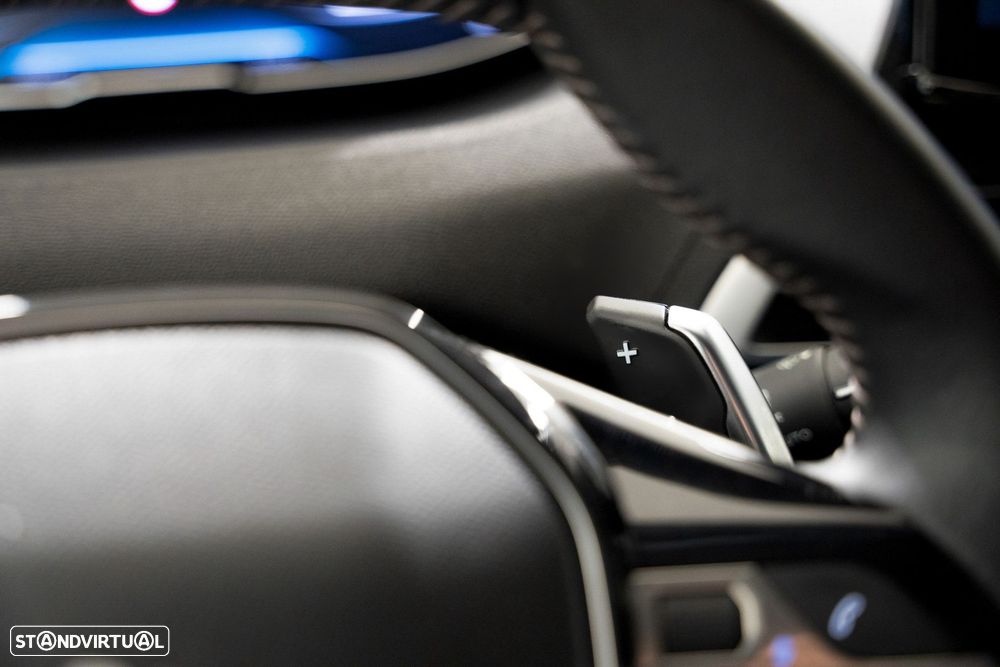 Peugeot 5008 1.2 PureTech Allure EAT8 - 13