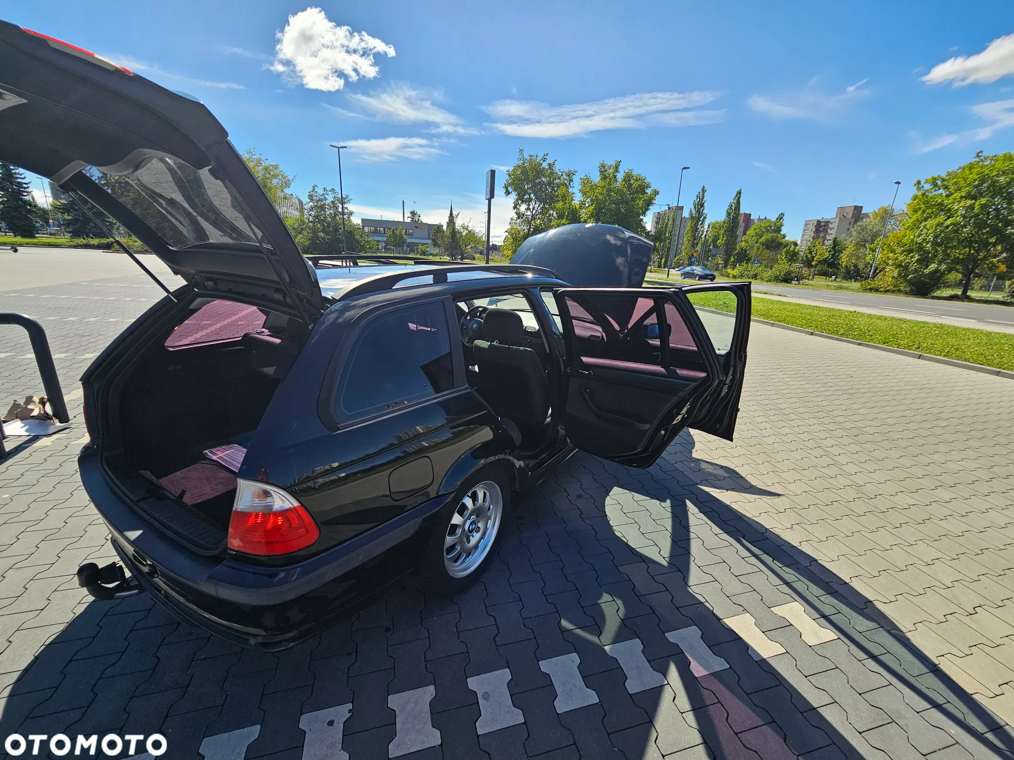BMW Seria 3 318i Touring - 8