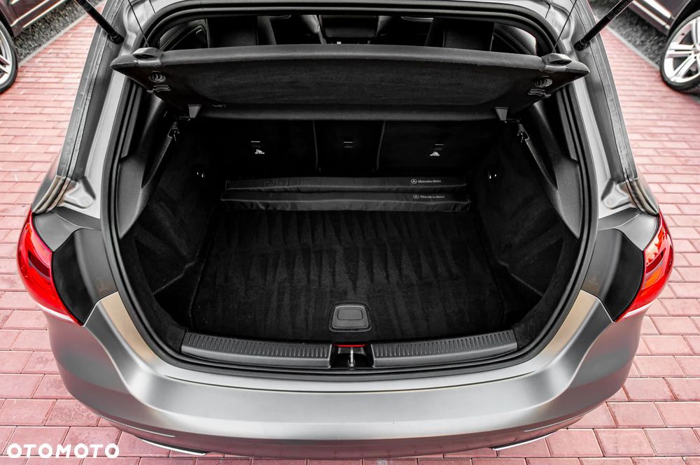 Mercedes-Benz Klasa A 250 4Matic 7G-DCT AMG Line - 15
