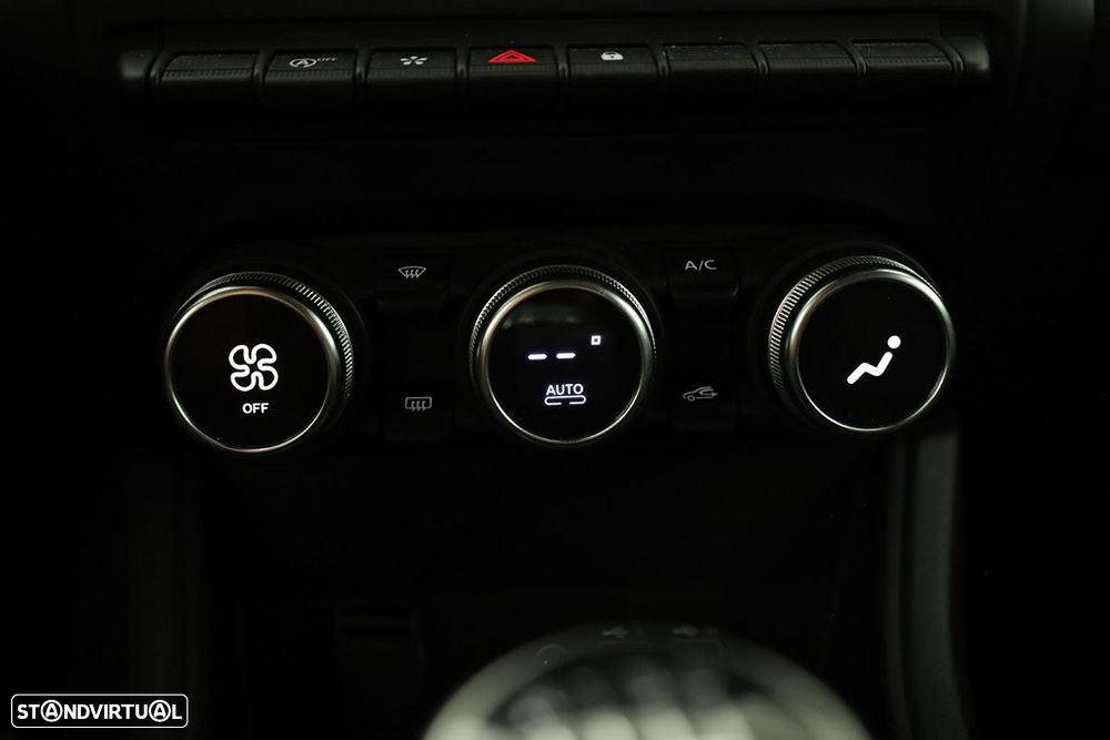 Renault Captur 1.0 TCe Techno Bi-Fuel - 12
