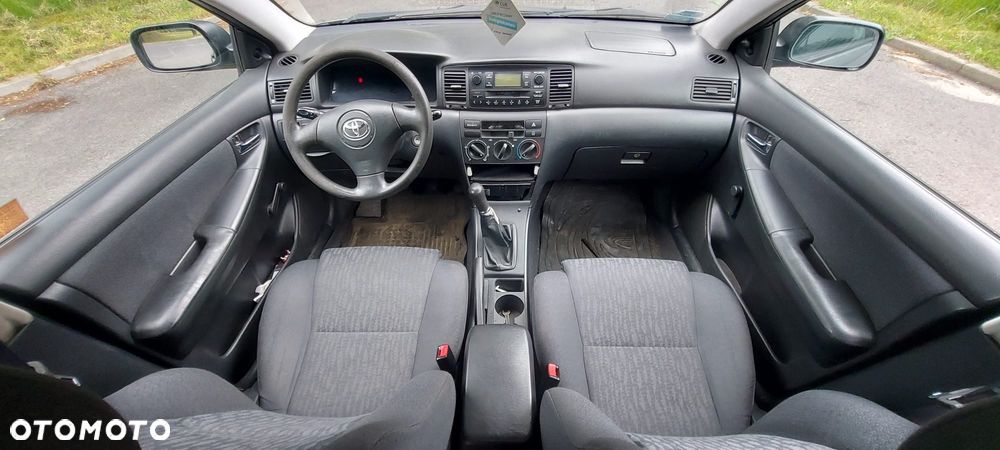 Toyota Corolla - 8