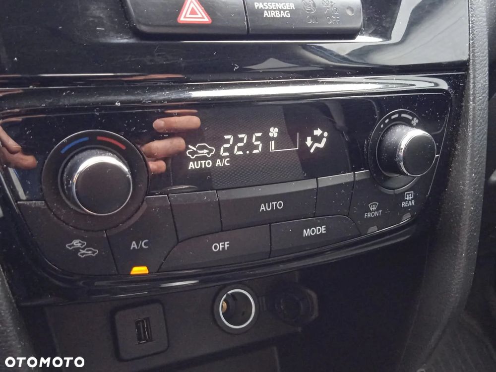 Suzuki Vitara 1.4 Boosterjet SHVS Premium 2WD - 24