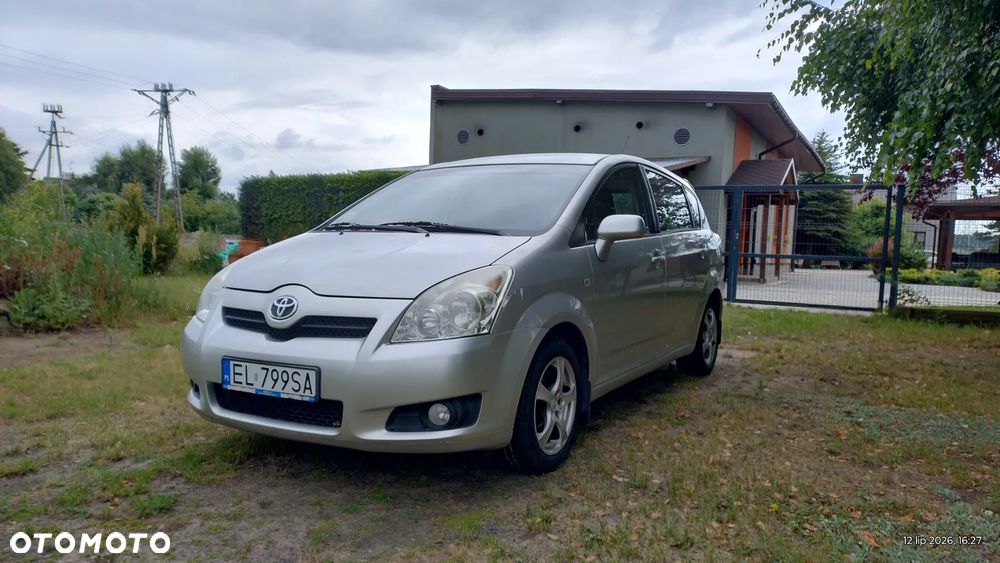 Toyota Corolla Verso 1.8 Premium + 7os MM - 2