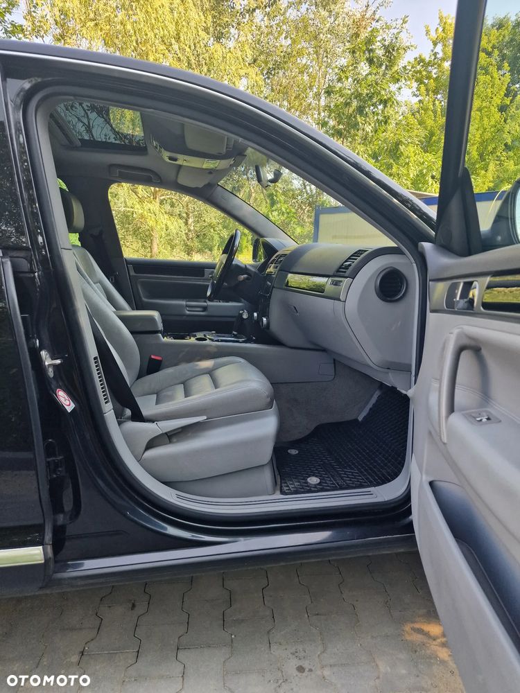 Volkswagen Touareg - 11