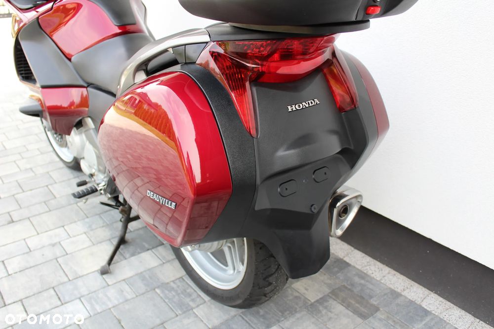 Honda Deauville - 19