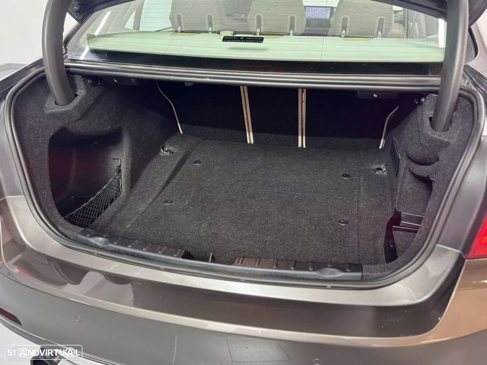 BMW 318 d Modern Line - 58