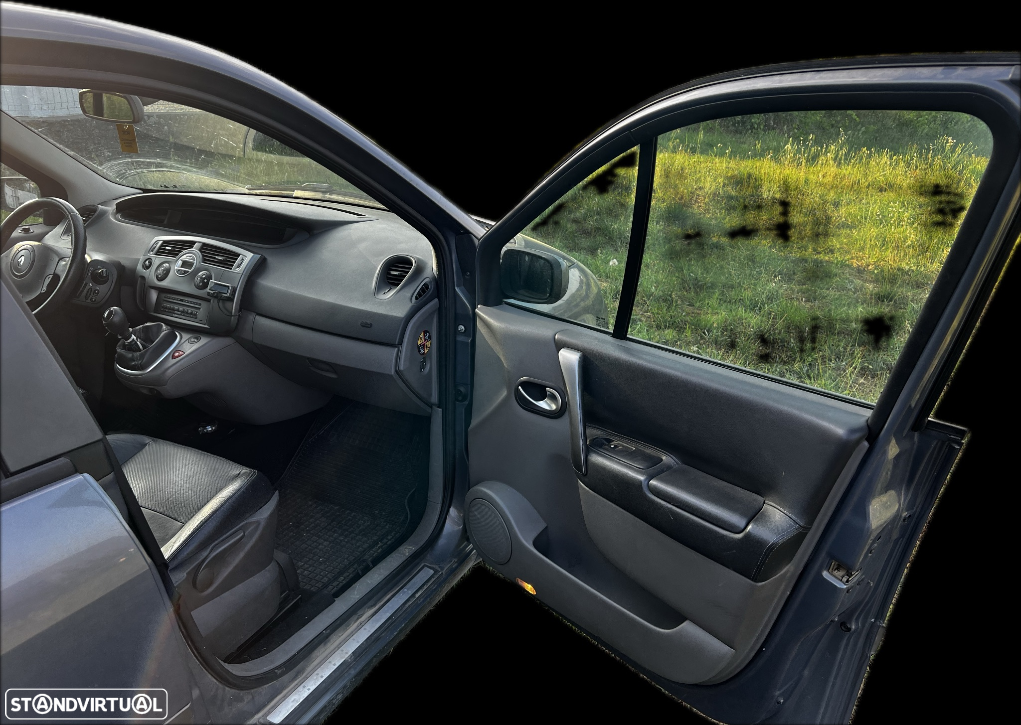 Renault Scénic 1.5 dCi Confort - 9