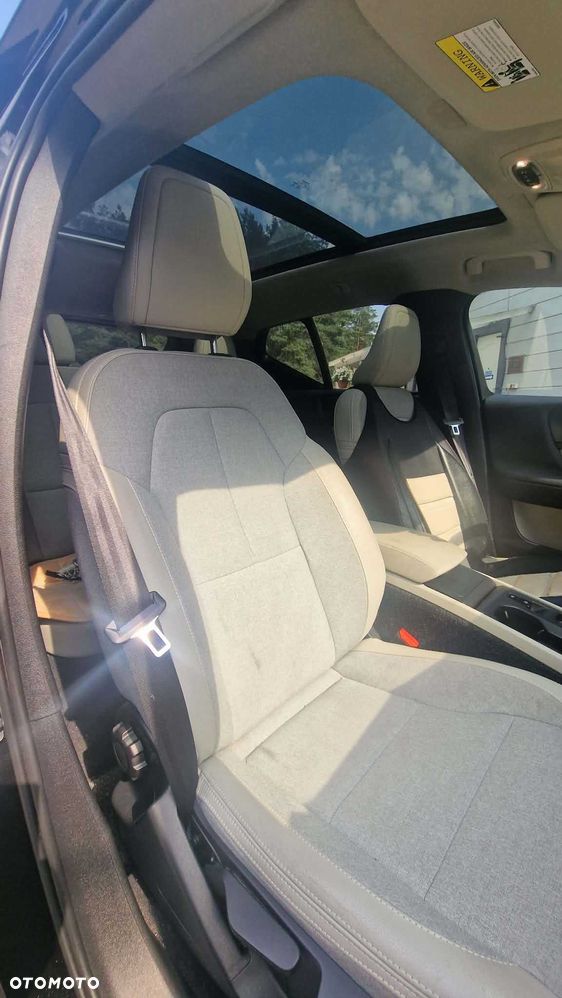 Volvo XC 40 - 4