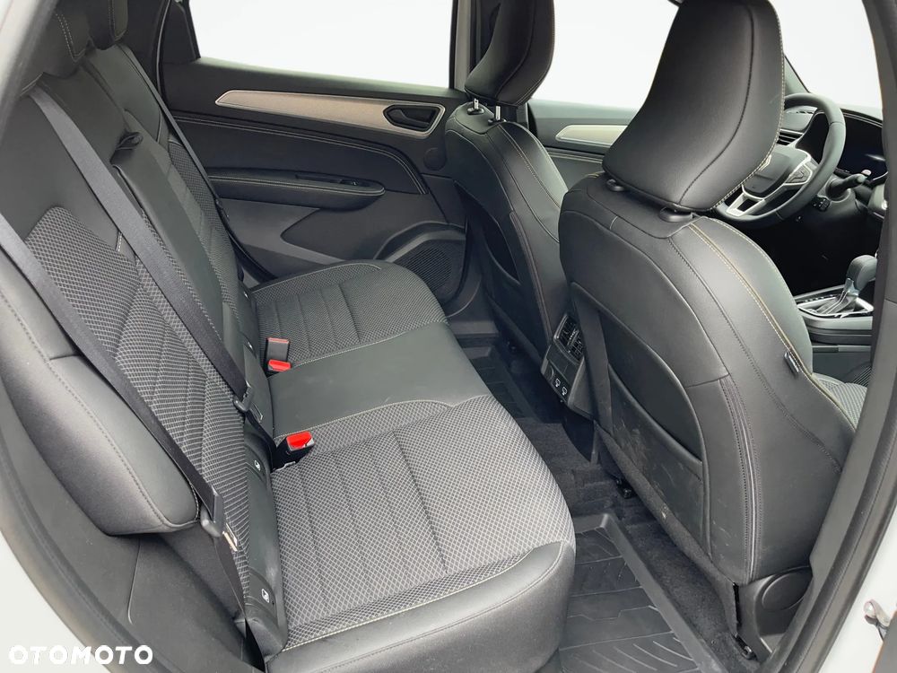 Renault Arkana 1.6 E-TECH Techno MMT - 12