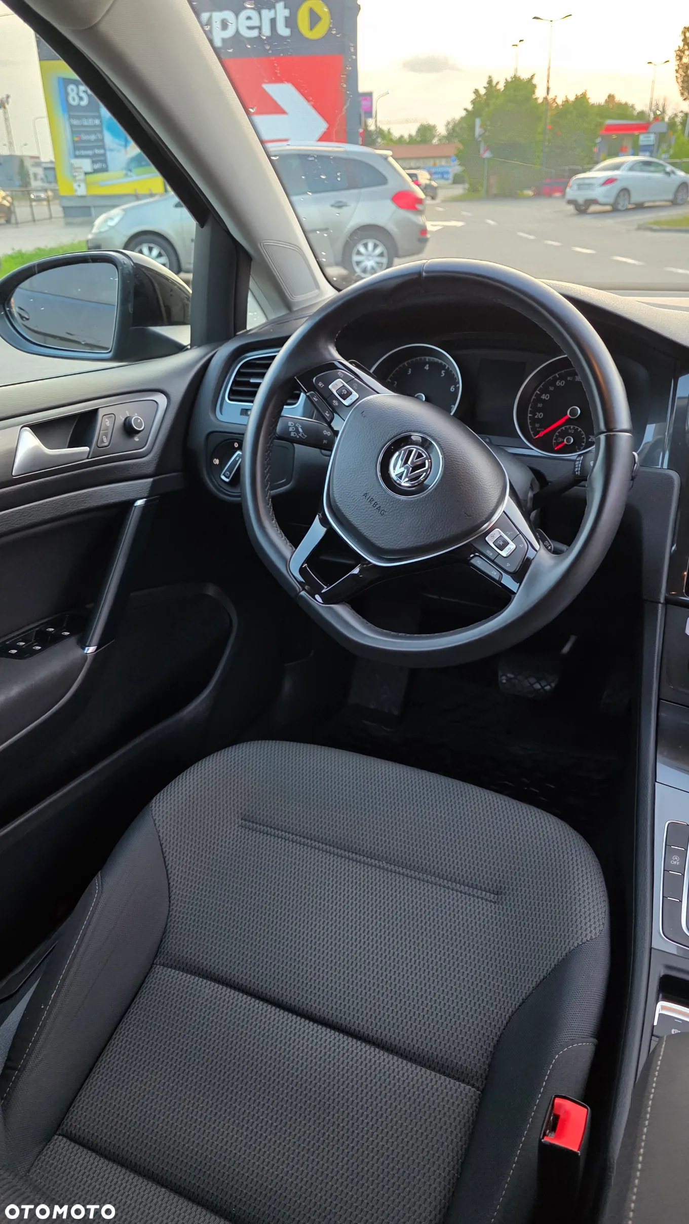 Volkswagen Golf VII 1.5 TSI BMT Comfortline DSG - 25