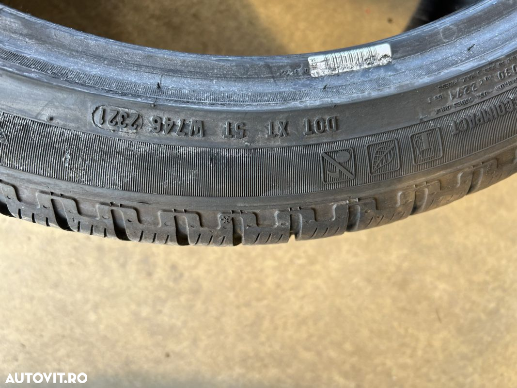 vând 2 anvelope 305/35/21 Pirelli de iarnă la 6mm - 5