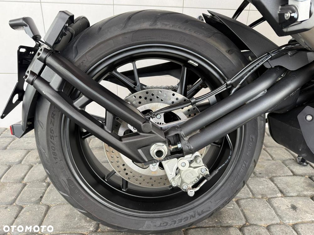 Benelli 752 S - 33