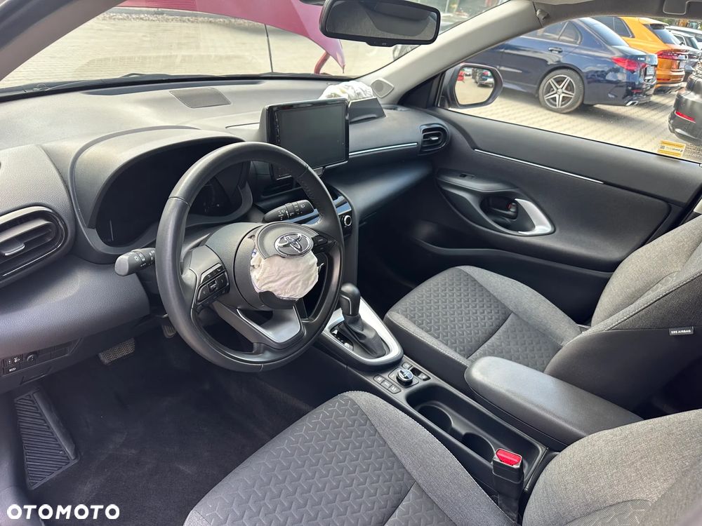 Toyota Yaris - 13