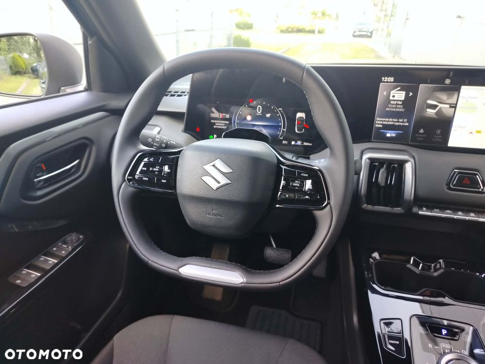 Suzuki e VITARA - 11