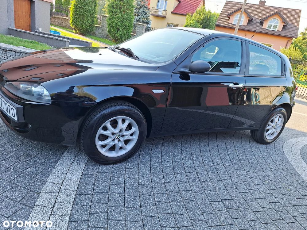Alfa Romeo 147 - 4