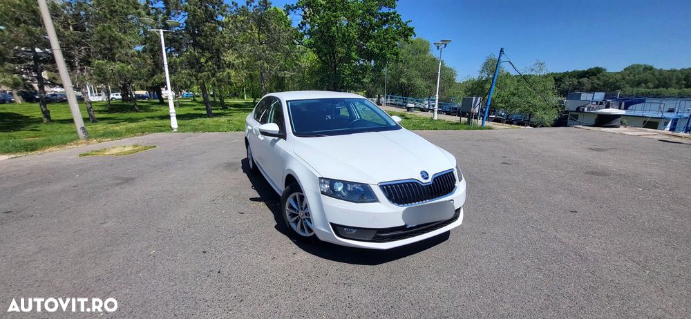 Skoda Octavia 2.0 TDI Style - 4
