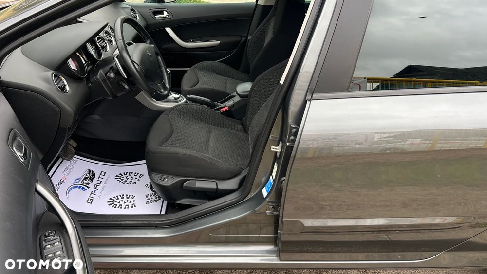 Peugeot 308 HDi FAP 110 EGS6 Platinum - 22