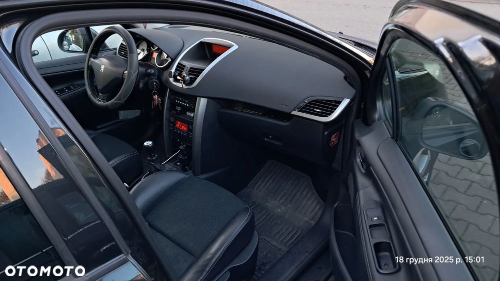 Peugeot 207 110 HDi FAP (Blue Lion) Business-Line - 14