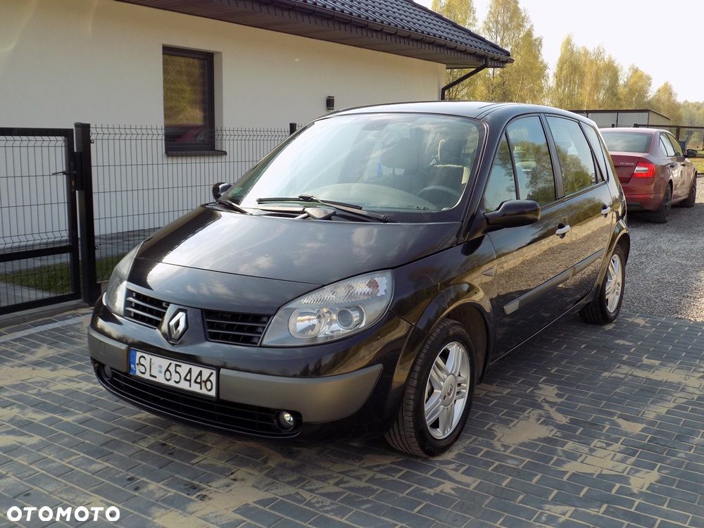 Renault Scenic 1.6 16V Luxe Privilege - 17