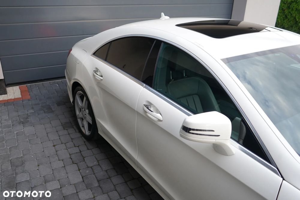 Mercedes-Benz CLS 350 BlueEff - 11