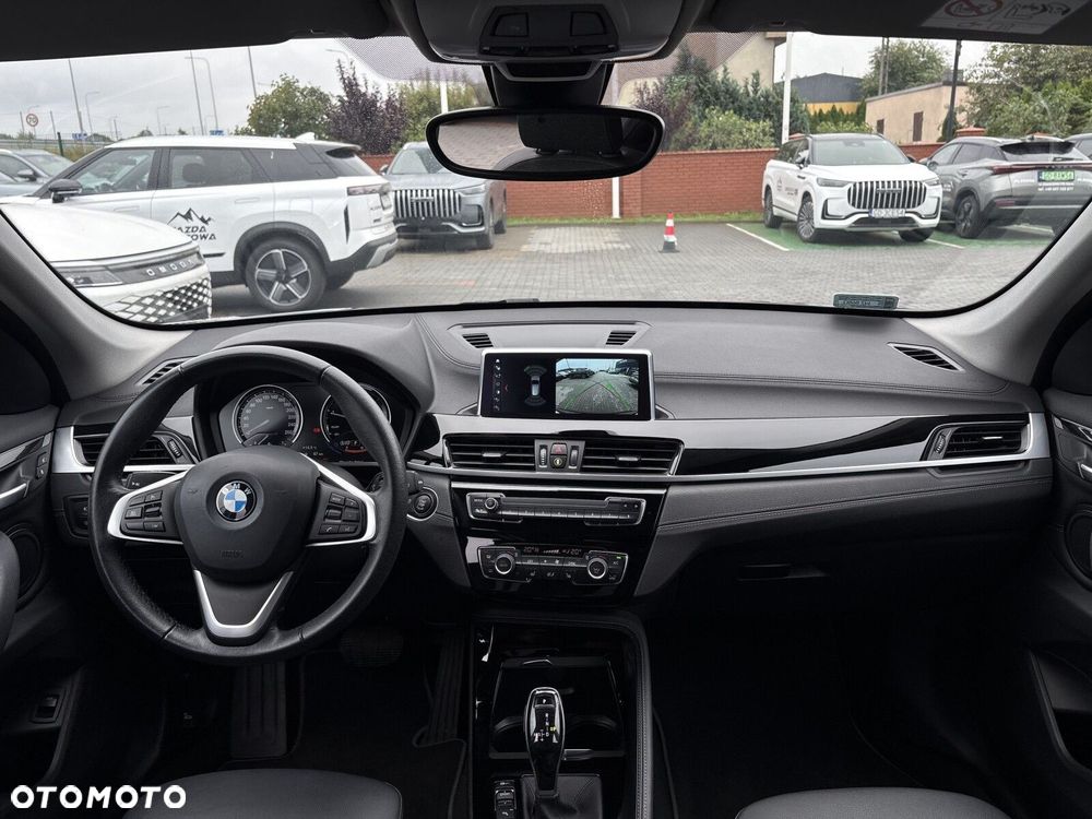 BMW X1 sDrive18i Sport Line - 19