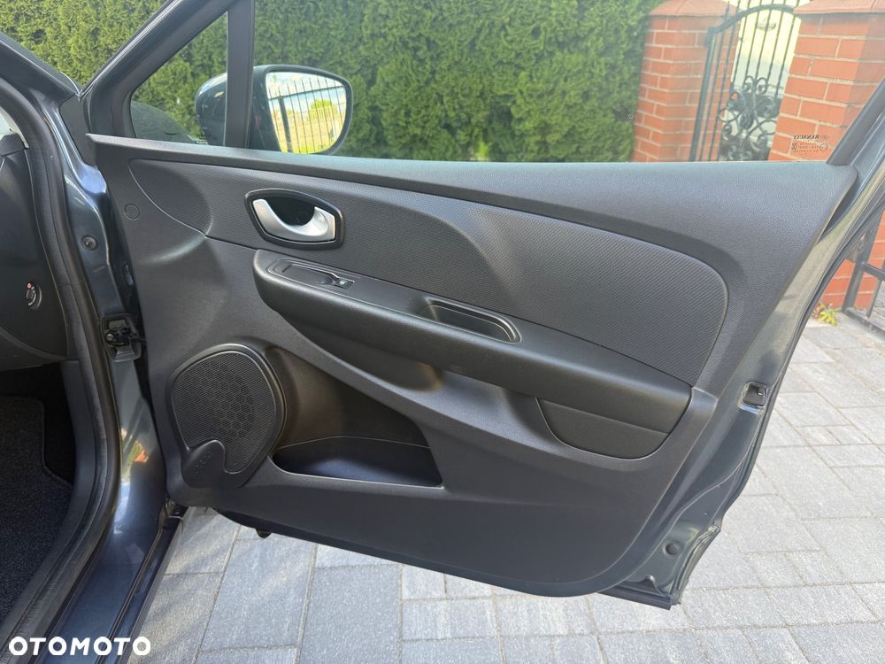 Renault Clio 1.2 16V 75 Business - 27