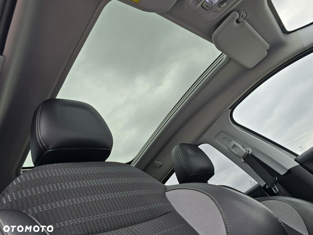 Peugeot 2008 - 19