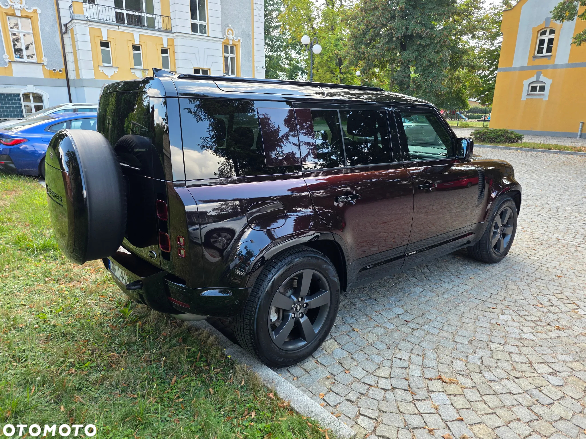 Land Rover Defender - 3