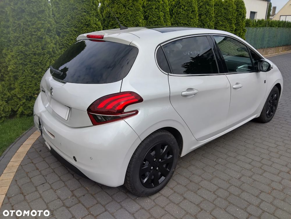 Peugeot 208 PureTech 82 Start & Stop Tech Edition - 6