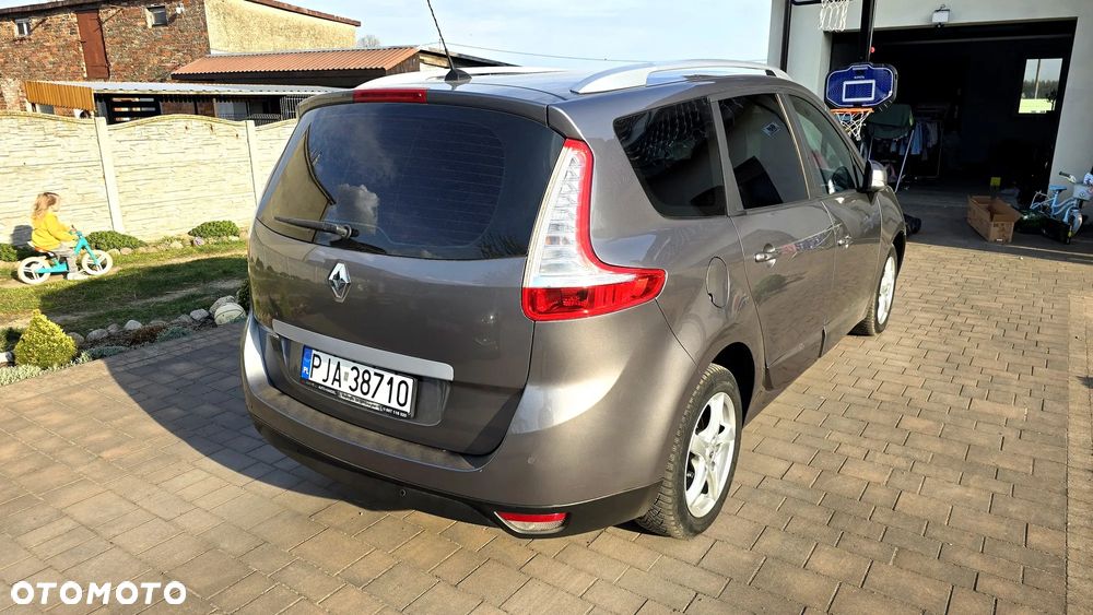 Renault Scenic 1.5 dCi Life EDC - 15