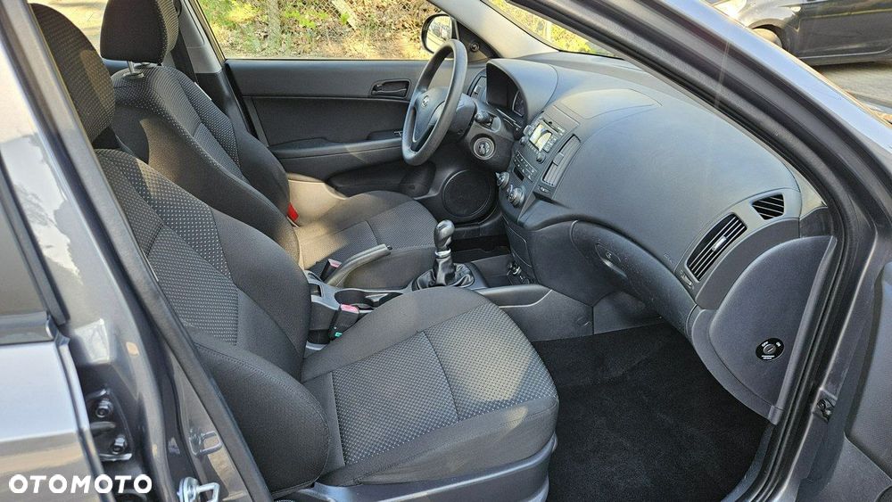 Hyundai i30 1.6 CRDi FIFA WM Edition - 19