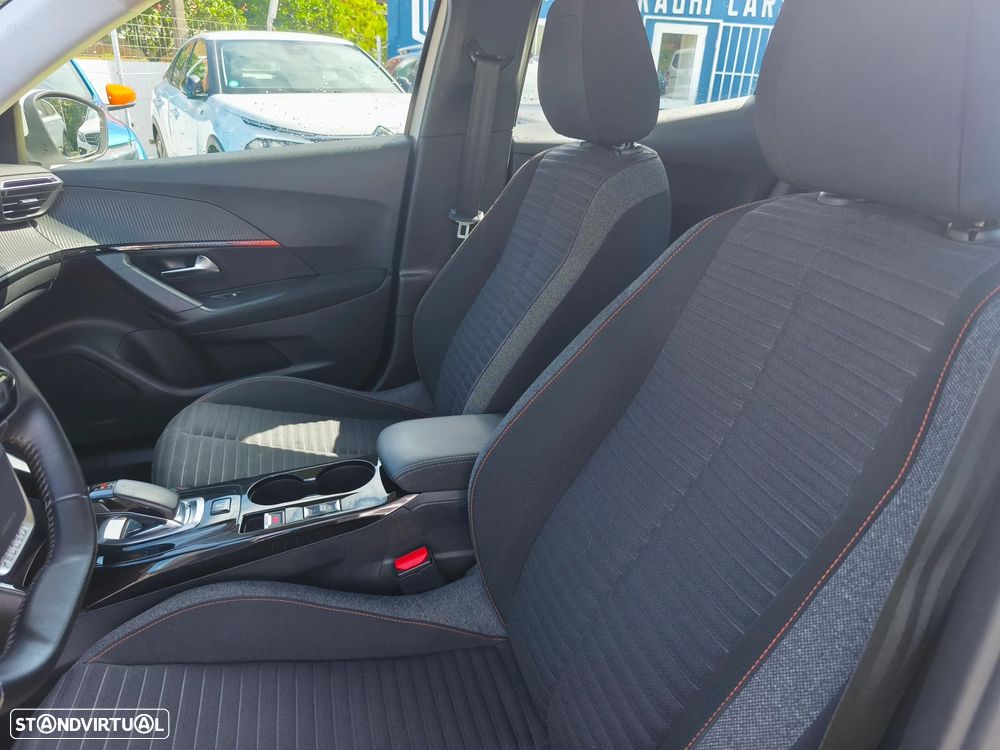 Peugeot e-2008 50 kWh Active - 5