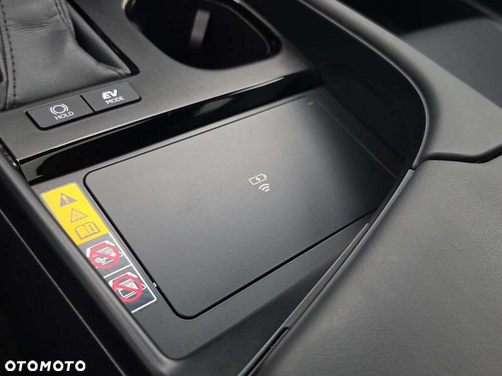 Lexus ES 300h Business Edition - 27