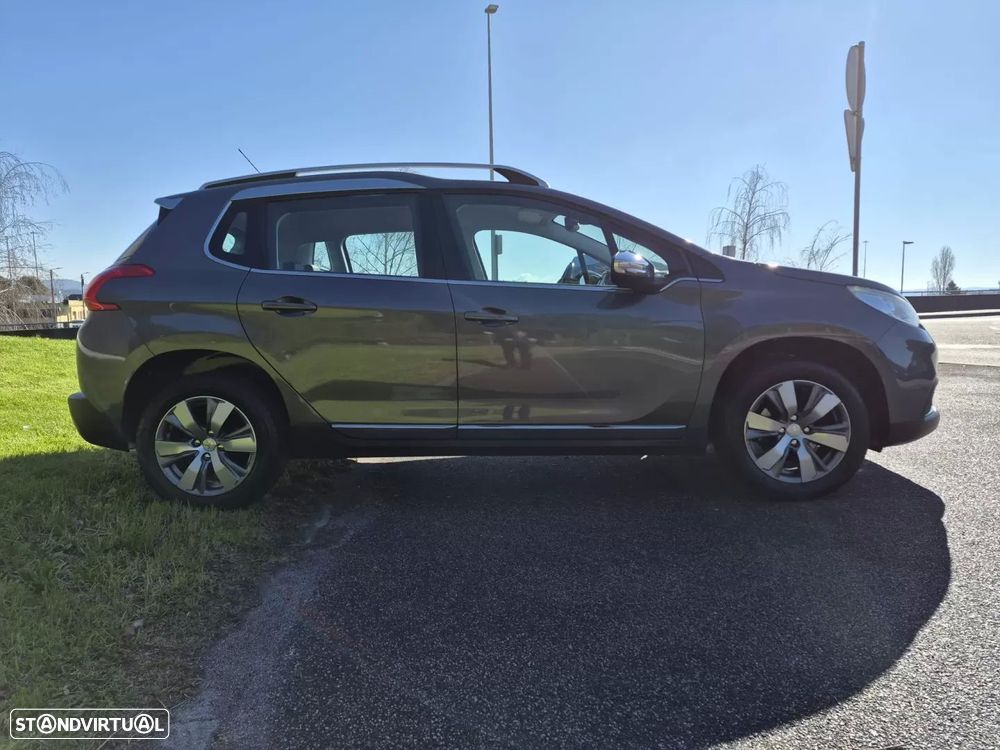 Peugeot 2008 - 6