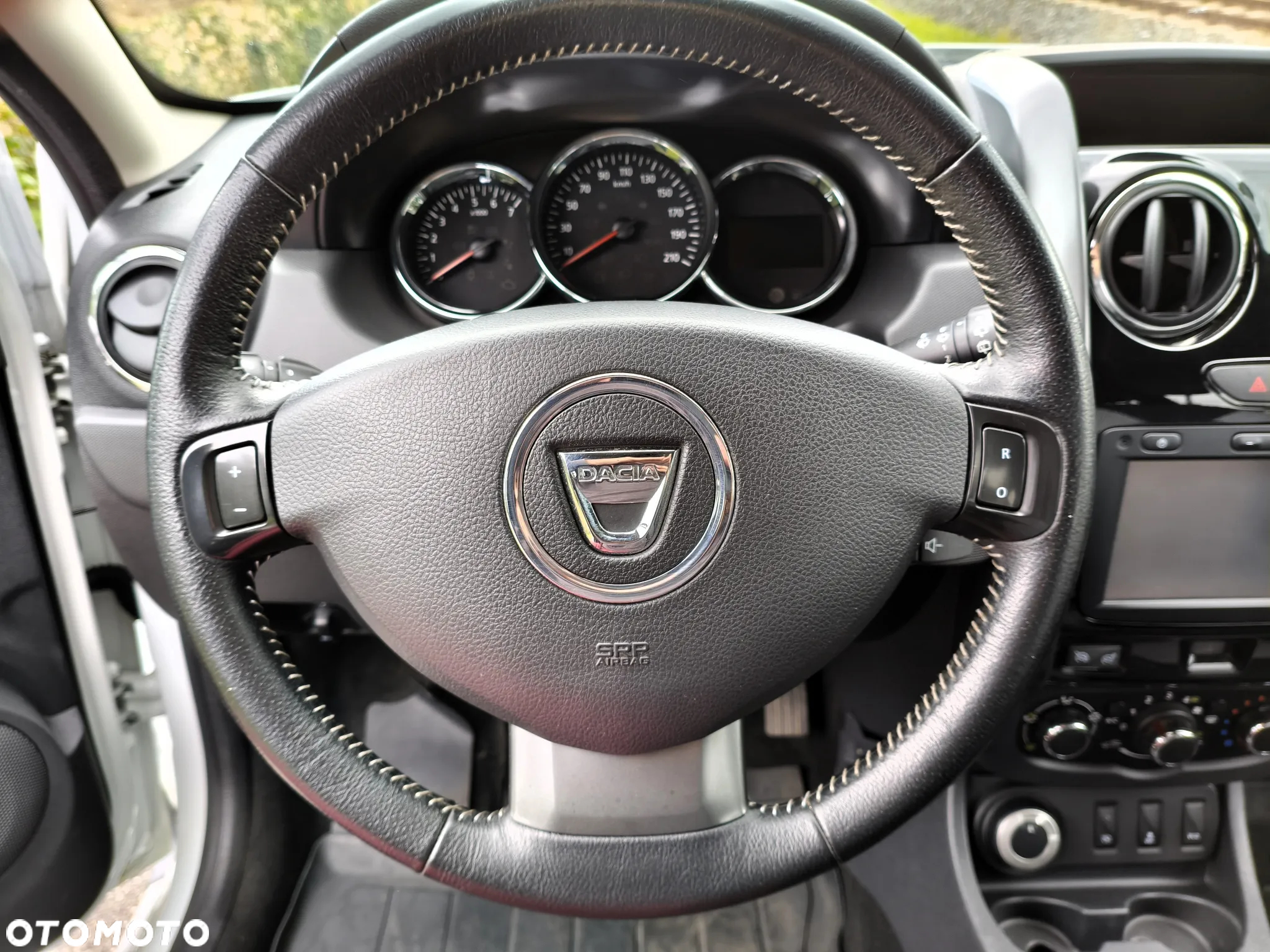 Dacia Duster 1.2 TCe Laureate 4x4 S&S EU6 - 18