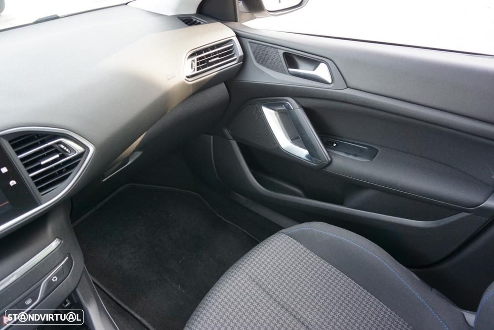 Peugeot 308 SW 1.5 BlueHDi Style - 30
