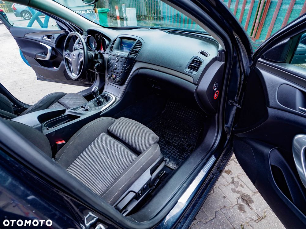 Opel Insignia 2.0 CDTI - 10