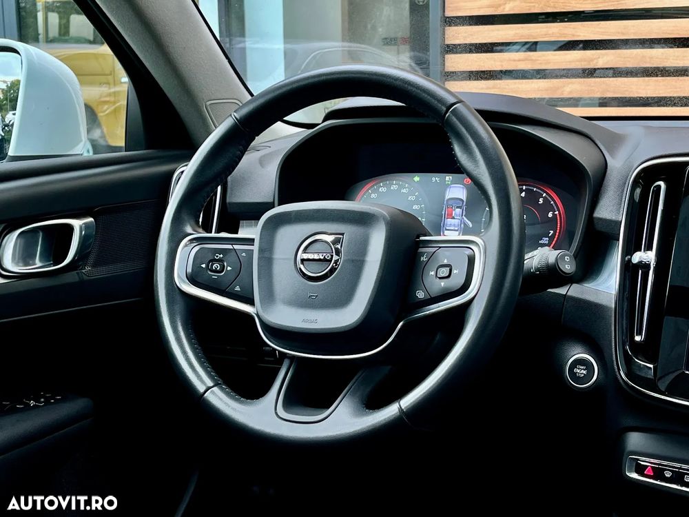 Volvo XC 40 T5 AWD Momentum - 21