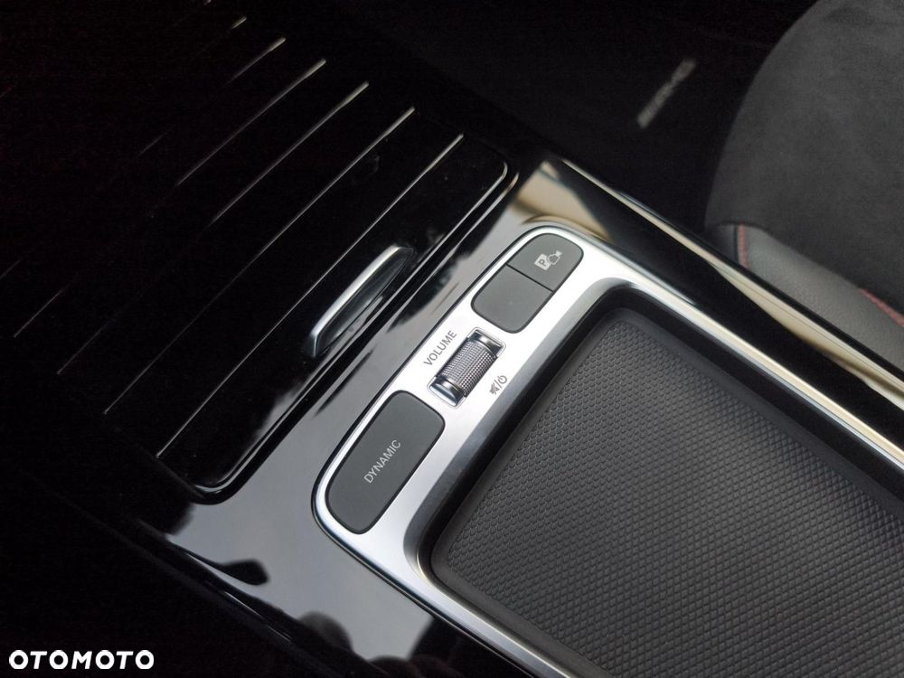 Mercedes-Benz CLA - 18