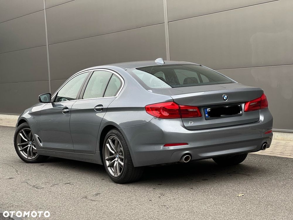 BMW Seria 5 520d Luxury Line - 4