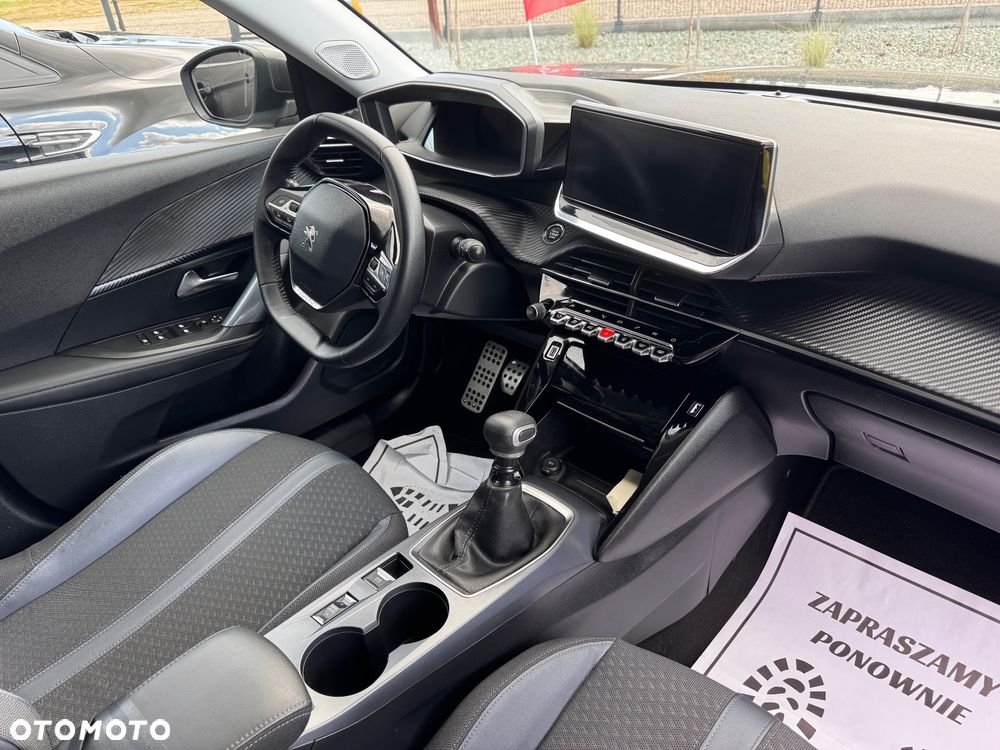 Peugeot 2008 PureTech 130 GT Pack - 24