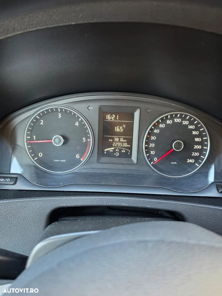 Volkswagen Transporter - 23