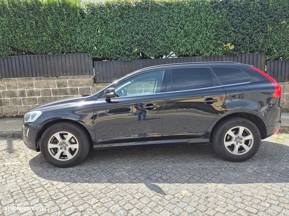 Volvo XC 60 2.0 D4 Momentum - 3