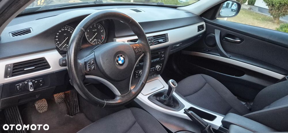 BMW Seria 3 320i Edition Lifestyle - 15