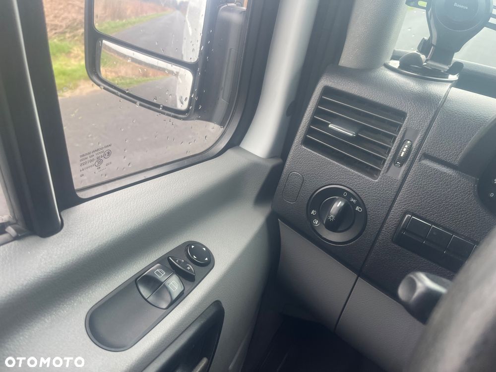 Mercedes-Benz Sprinter - 10